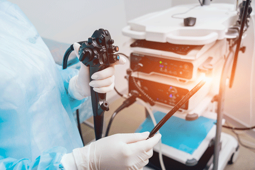 doctor alejandro gonzales especialista en gastroenterología en lima